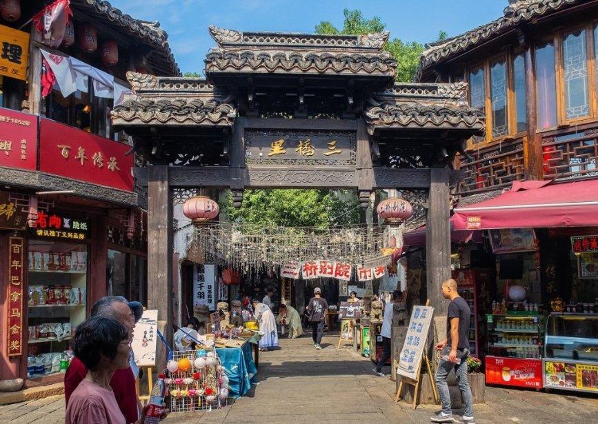 发现知识星球平台-陈婷晒照祝贺张艺谋夺奖,为何网友却提醒张导注意身体?尽在这里
